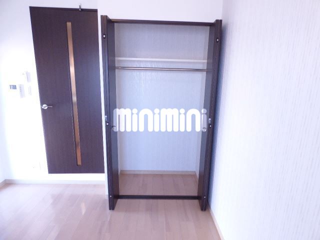 収納　たっぷり収納できるクローゼット付きです。