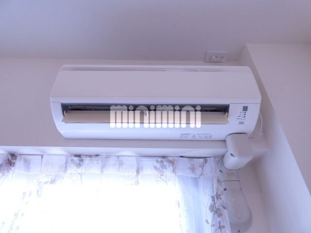 その他設備　美しいエアコン付いています。
