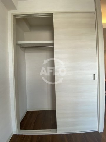 収納　アイボリーポワント難波WEST　クローゼット