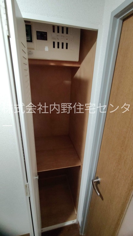 収納　廊下収納