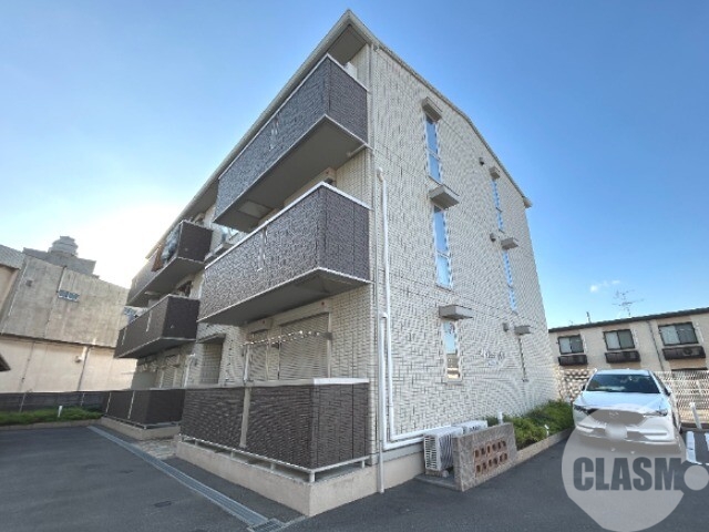 建物外観　全室角部屋♪