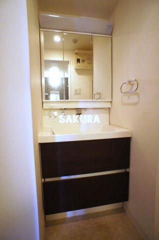 洗面設備　身支度に欠かせない独立洗面台♪