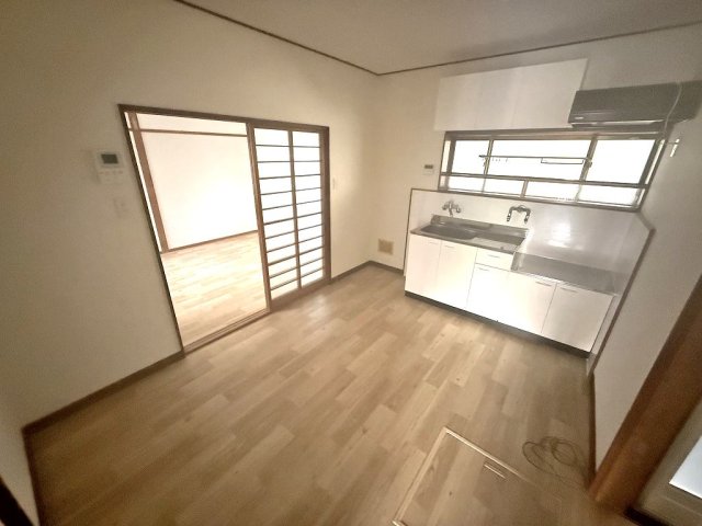 大井貸家の居間写真
