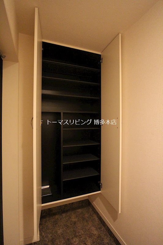玄関　※別号室参照