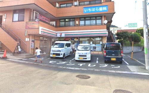 コンビニ　セブンイレブン 横須賀長沢駅前店（コンビニ）まで528m