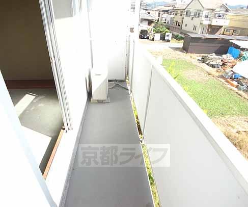 バルコニー　南向きのベランダです