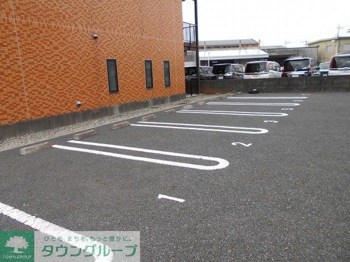 駐車場　駐車場