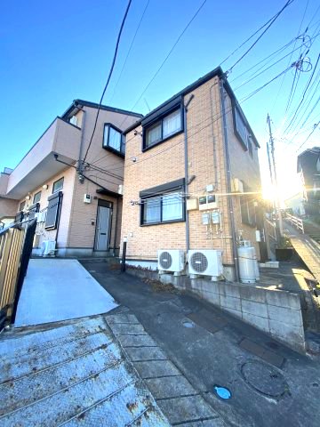 建物外観　２階建て木造アパート