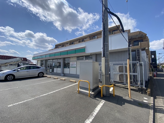コンビニ　ローソンストア100中山競馬場通り店（コンビニ）まで386m