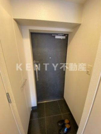 玄関　収納もある玄関です