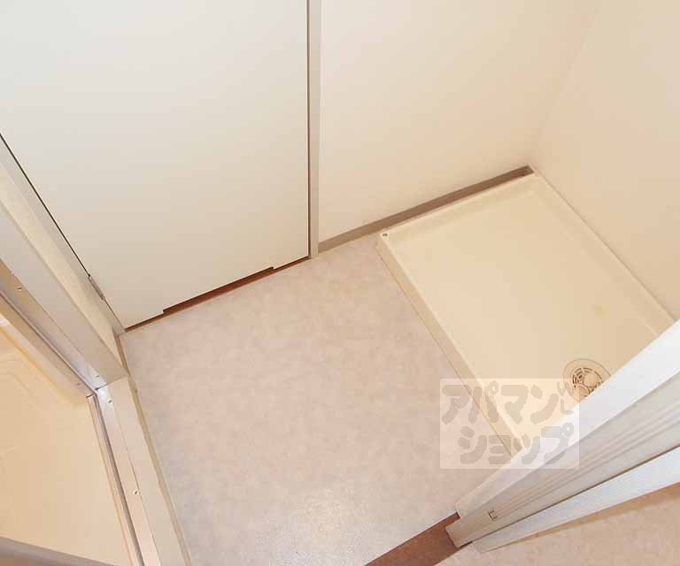 その他部屋・スペース　脱衣場、洗濯機置き場。