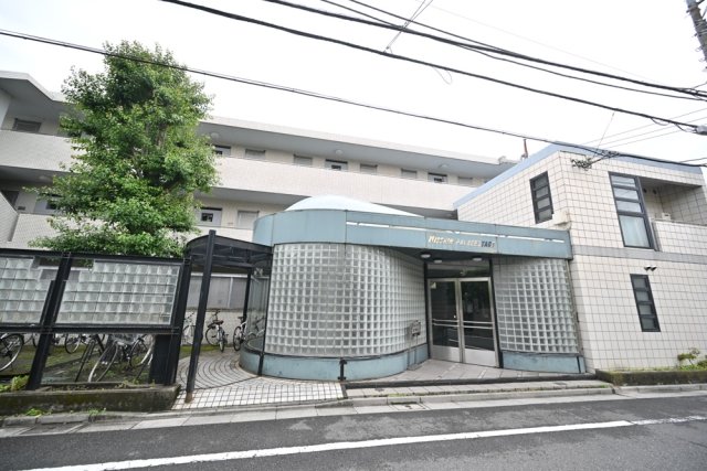 建物外観　外観は落ち着いています
