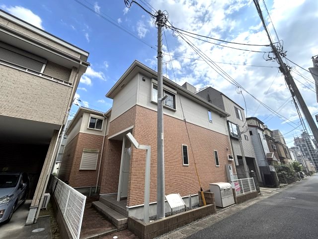 建物外観　おしゃれな外観です★