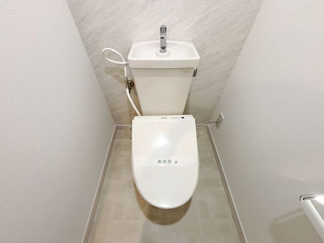 ウイングハウスのトイレ写真