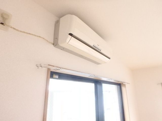 その他　★エアコン★