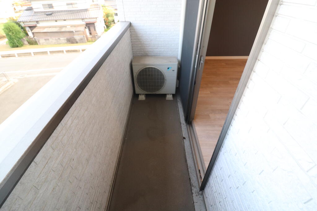 バルコニー　洗濯干せます