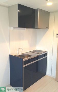 キッチン　一人暮らしに丁度いいサイズ、お手入れ楽々のIHキッチンです！