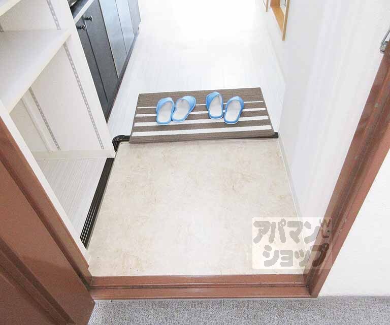 玄関　広々玄関に