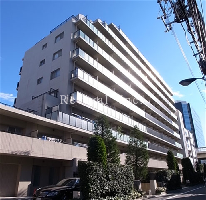 建物外観　重厚感ある外観はパークアクシスシリーズならでは