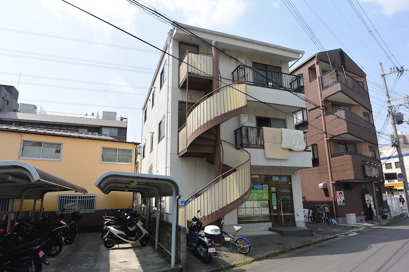 建物外観　くずはサンハイム