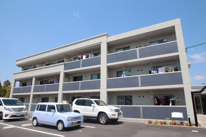 建物外観　Nスタイルホームにお任せ下さい♪