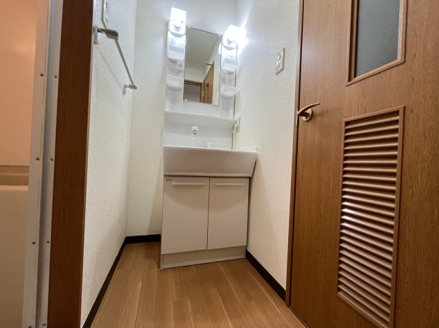 洗面設備　詳細は、RISUMO江坂本店→06-6155-7137まで♪
