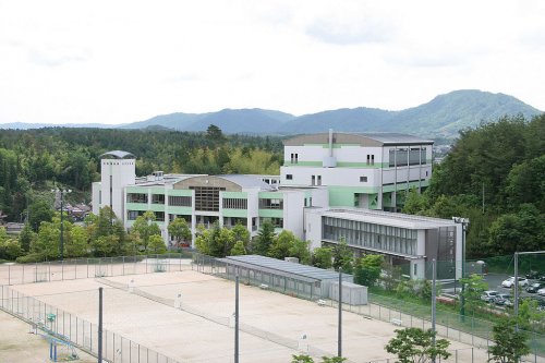 高校・高専　近畿大学附属広島高等学校東広島校（高校・高専）まで443m