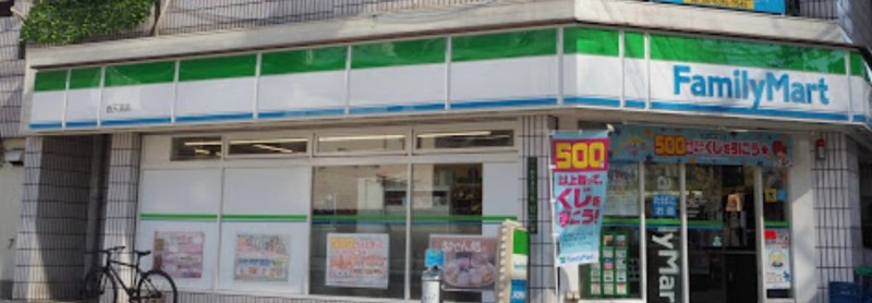 コンビニ　ファミリーマート西天満店（コンビニ）まで149m