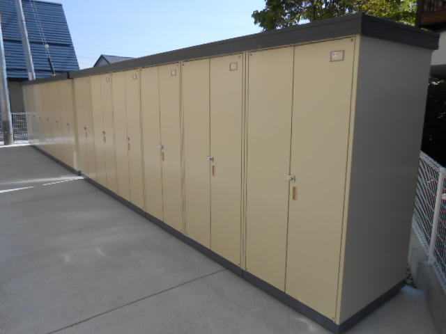 その他設備　各戸個別の屋外物置完備（冬用タイヤ等収納可能）