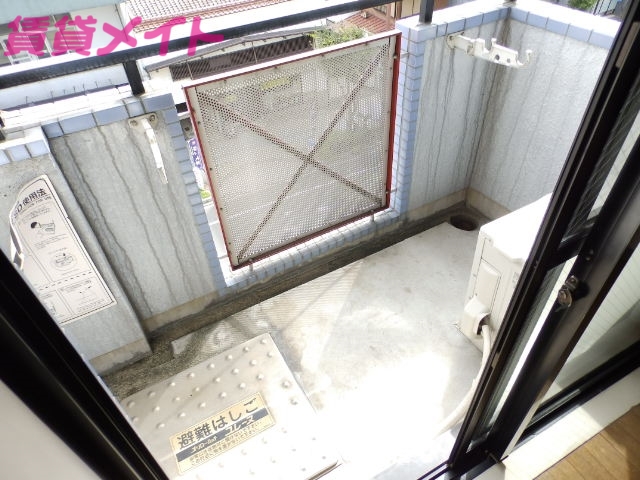 バルコニー　バルコニー