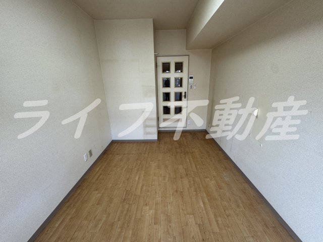 居室・リビング　ゆったり過ごせる居間です