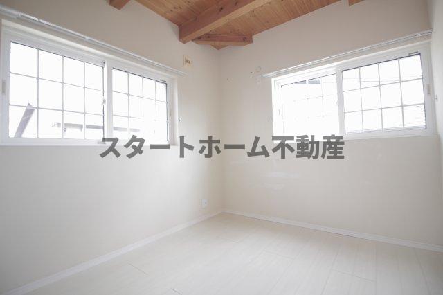 居室・リビング　明るい洋室です
