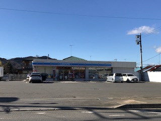 コンビニ　ローソン栃木川連店（コンビニ）まで1045m