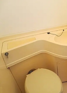 トイレ　別のお部屋の室内写真になります。