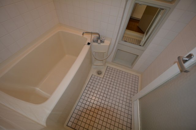 バス・シャワールーム　シンプルで使いやすい浴室です！
