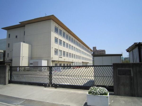 中学校　名古屋市立高杉中学校（中学校）まで120m