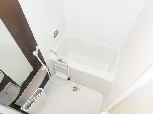バス・シャワールーム　別部屋参考写真