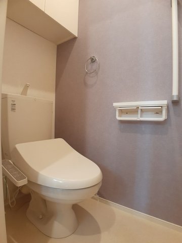 トイレ　清潔感のあるトイレです