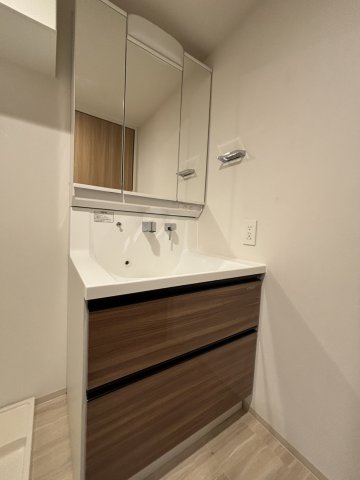 洗面設備　1003号室の写真になります