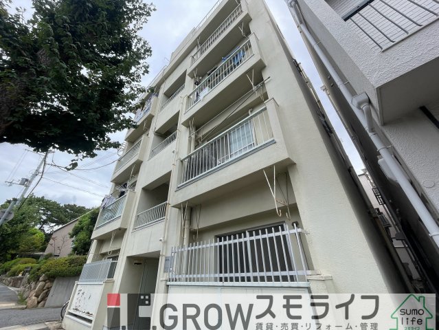 建物外観　落ち着いた雰囲気ですね。
