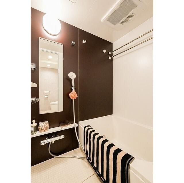 バス・シャワールーム　写真は同タイプ住居です。