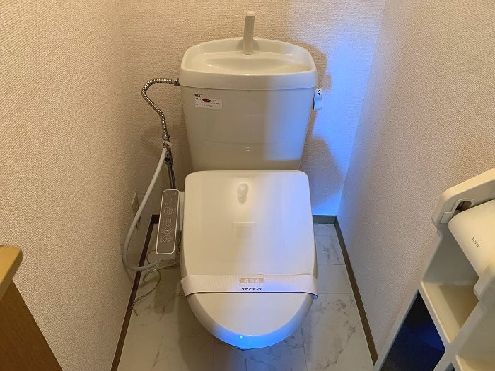 トイレ　別部屋参考写真