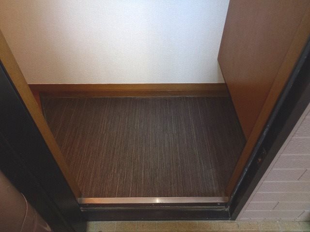 玄関　別部屋参考写真