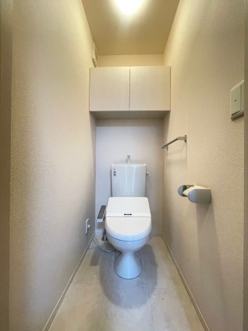 ＪＲ両毛線 佐野駅 徒歩20分 3階建 築8年のトイレ写真