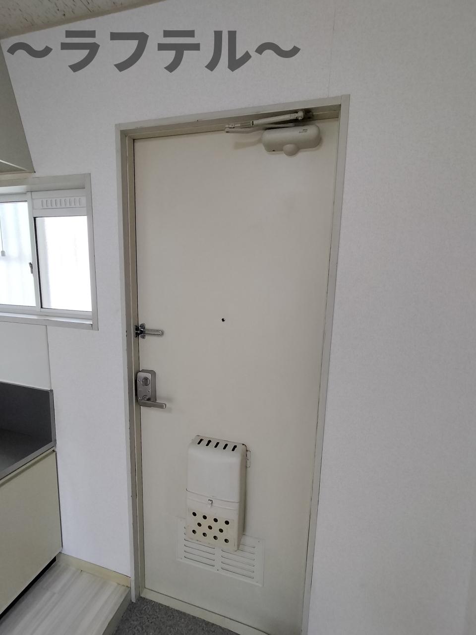 玄関　別部屋イメージ写真