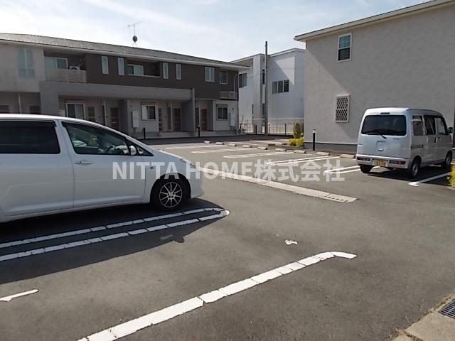 駐車場　敷地内駐車場があります◇