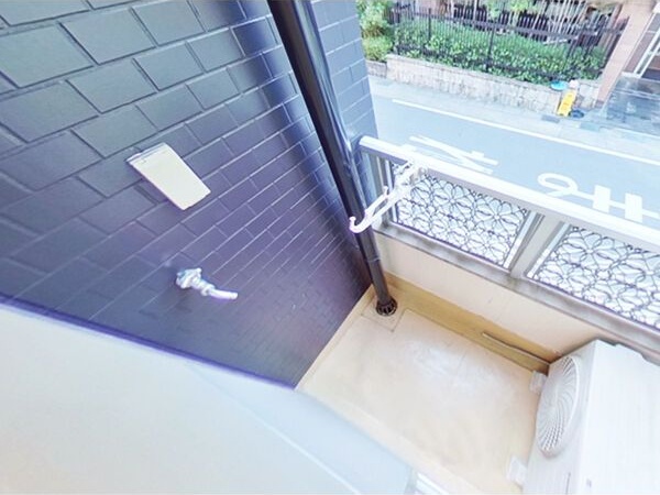 地下鉄東山線 東山公園駅 徒歩4分 4階建 築42年の内装写真