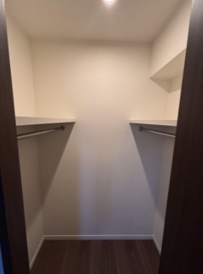 収納　別部屋参考写真となります。