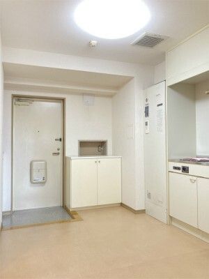 ＪＲ総武線快速 千葉駅 徒歩6分 9階建 築29年の居間写真
