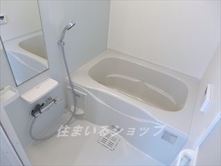 バス・シャワールーム　追い焚き・浴室暖房乾燥機あり